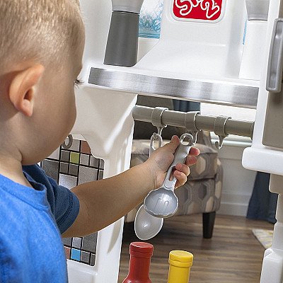 2 žingsnis Didelė interaktyvi kompaktiška virtuvė vaikams